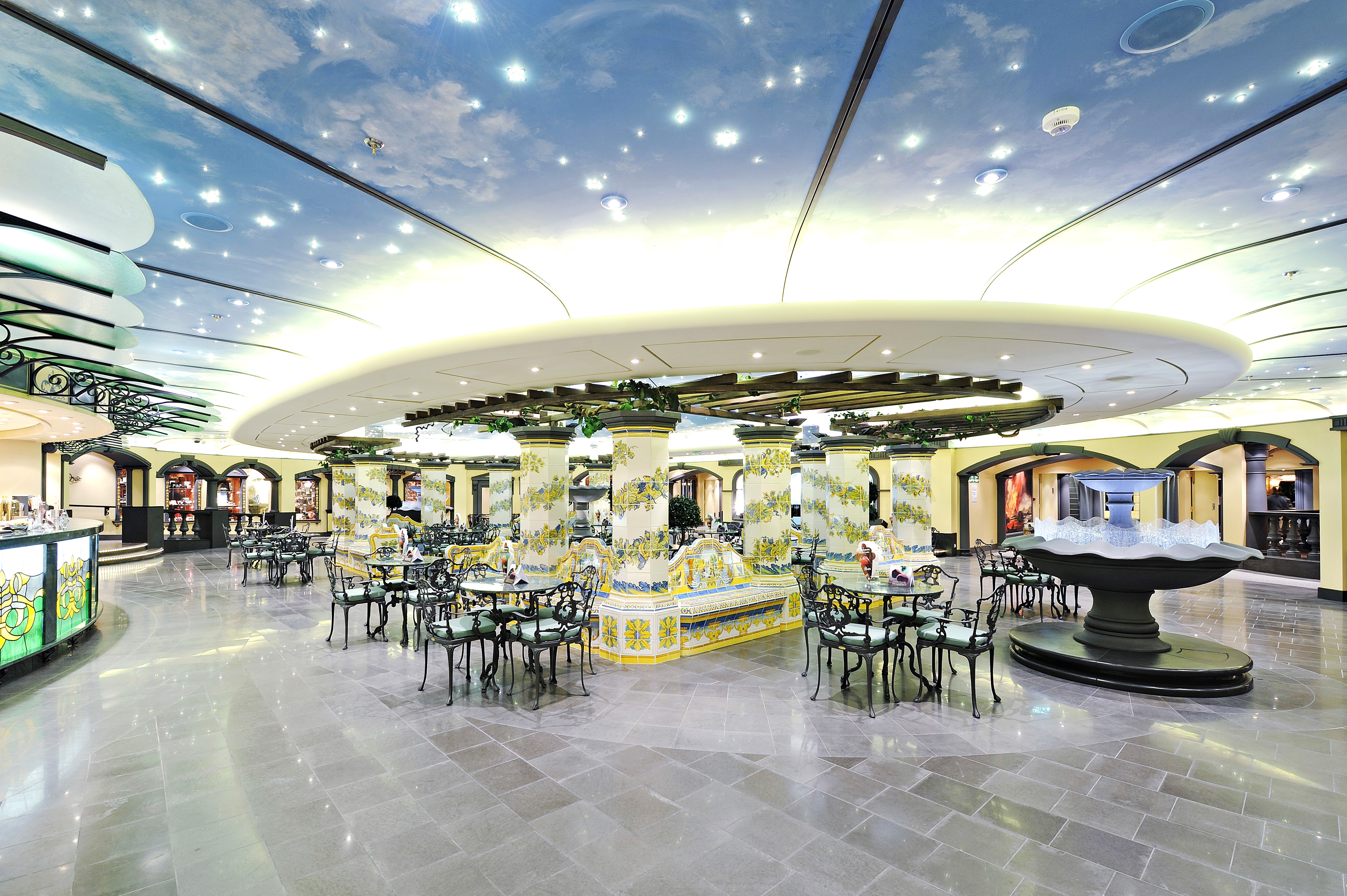 MSC Splendida - La Piazzetta Bar